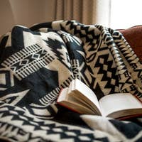 *NEW* Awa-Natural/Black Blanket/Bedspread, Large